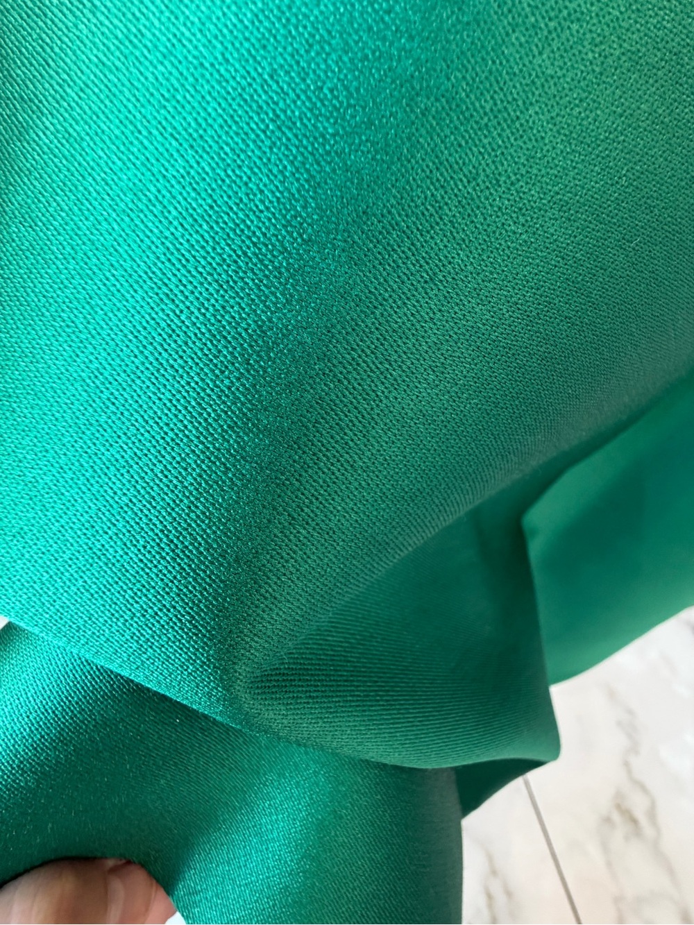 TARIK EDIZ Louisa Gown, a perfect mermaid style in emerald taffeta - Picture 10 of 12